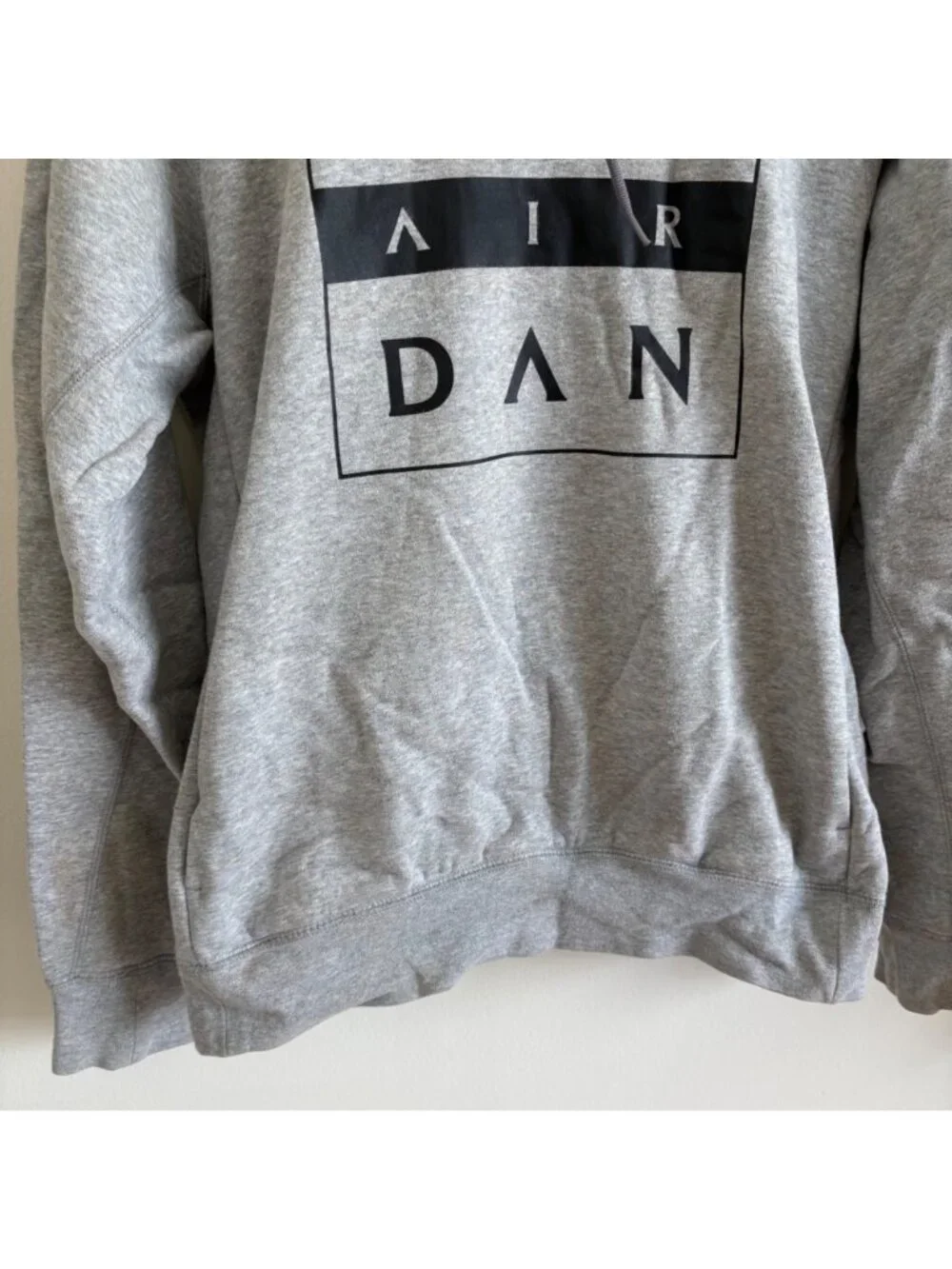 Jordan Athletic Pullover Graphic Hooded Sweatshirt Heathered Grey Men’s Size M